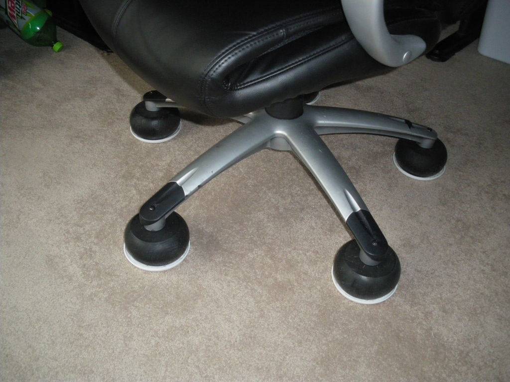 Ковер под офисное кресло